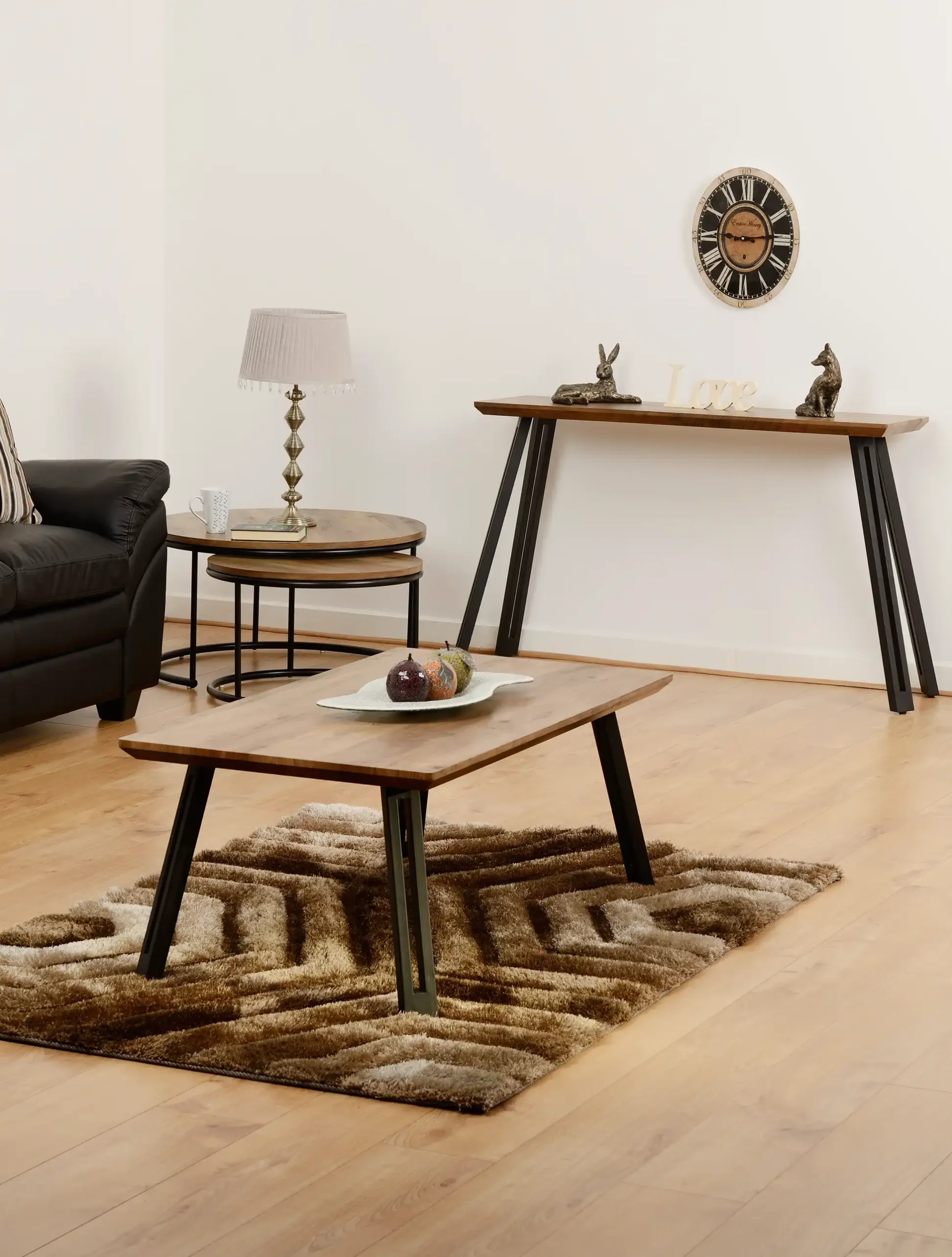 quebec-round-coffee-table-set